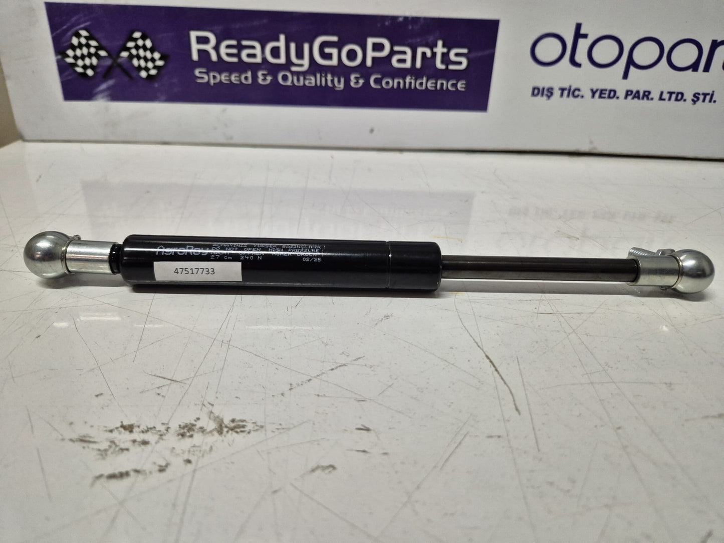 47517733 Gas Spring fits New Holland Case CNH - Aftermarket Made in Turkey - Agrorey