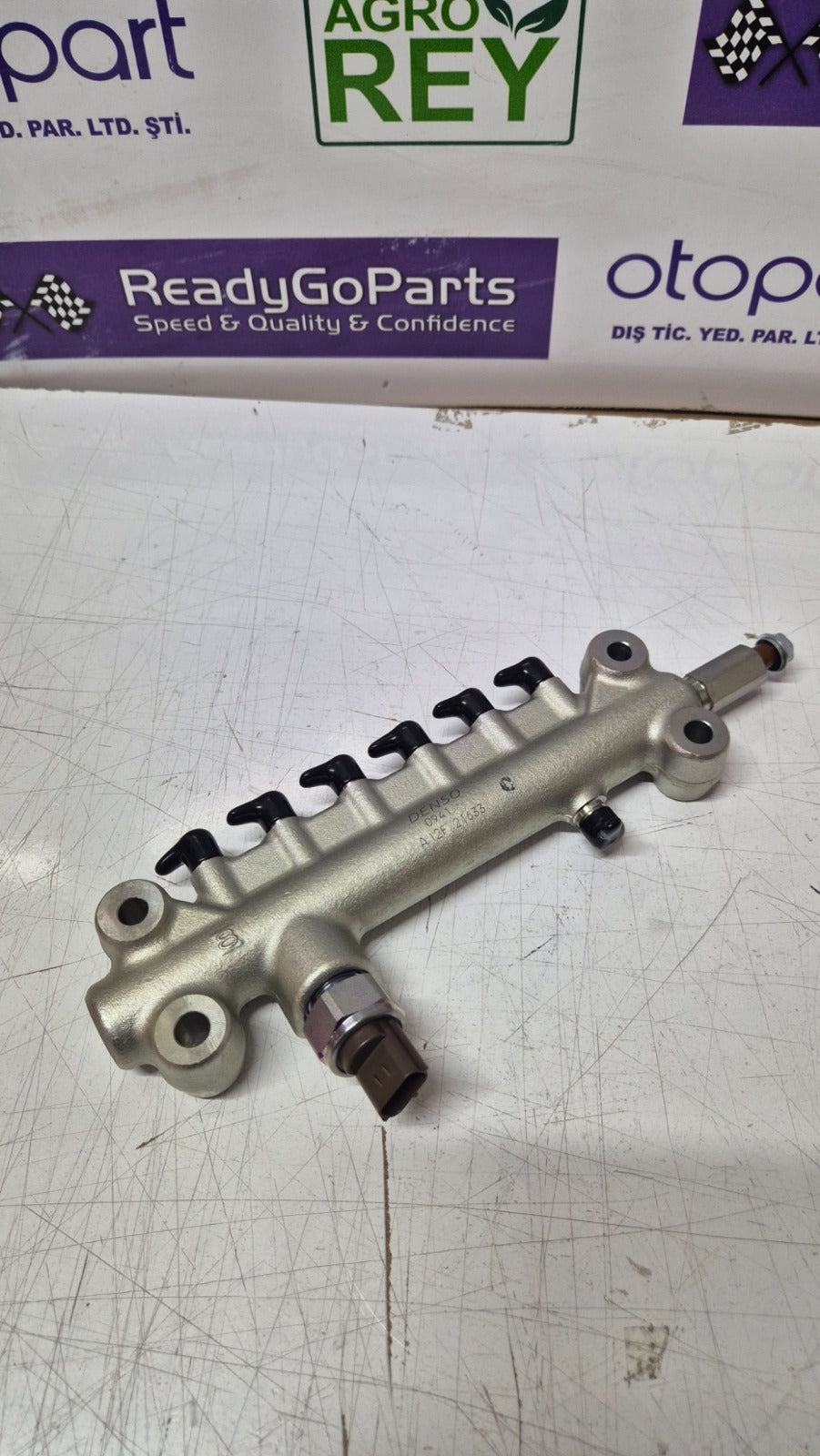 47708918 ACCUMULATOR Fits New Holland CNH
