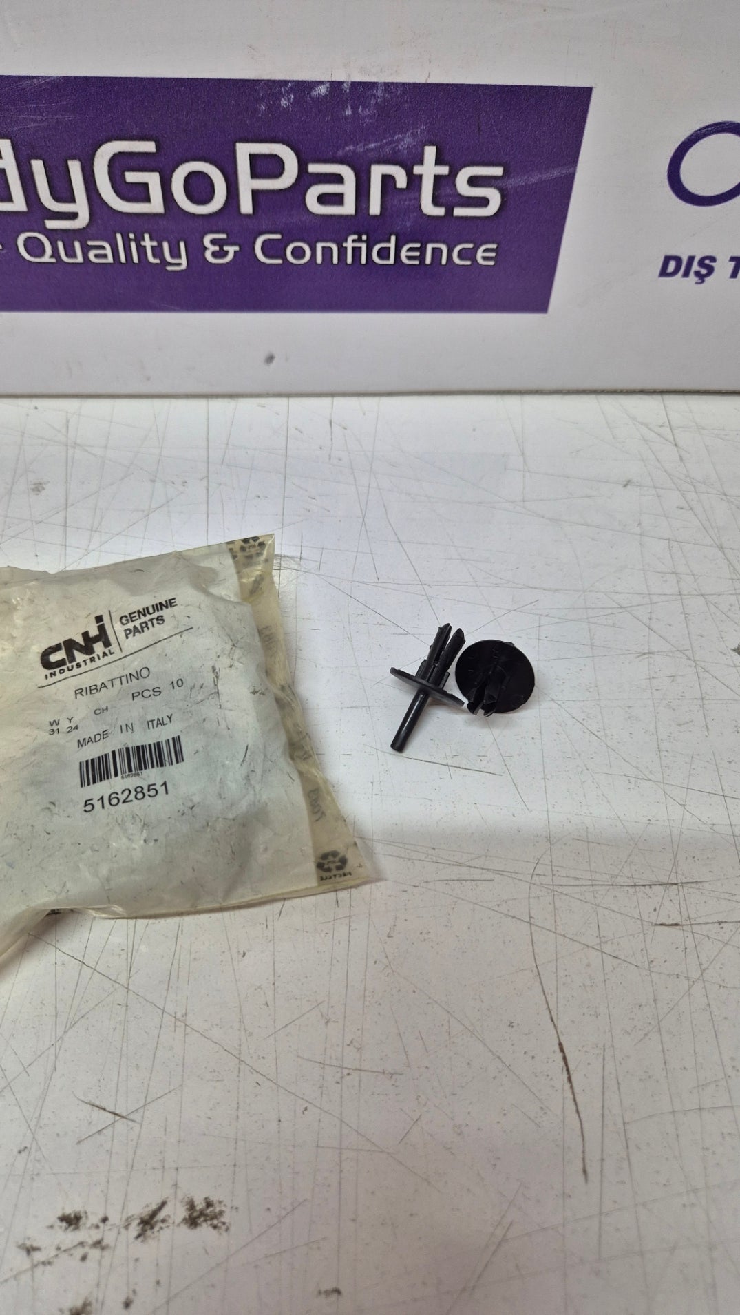 5162851 Rivet - 23 mm OD x 19 mm L Fits New Holland CNH