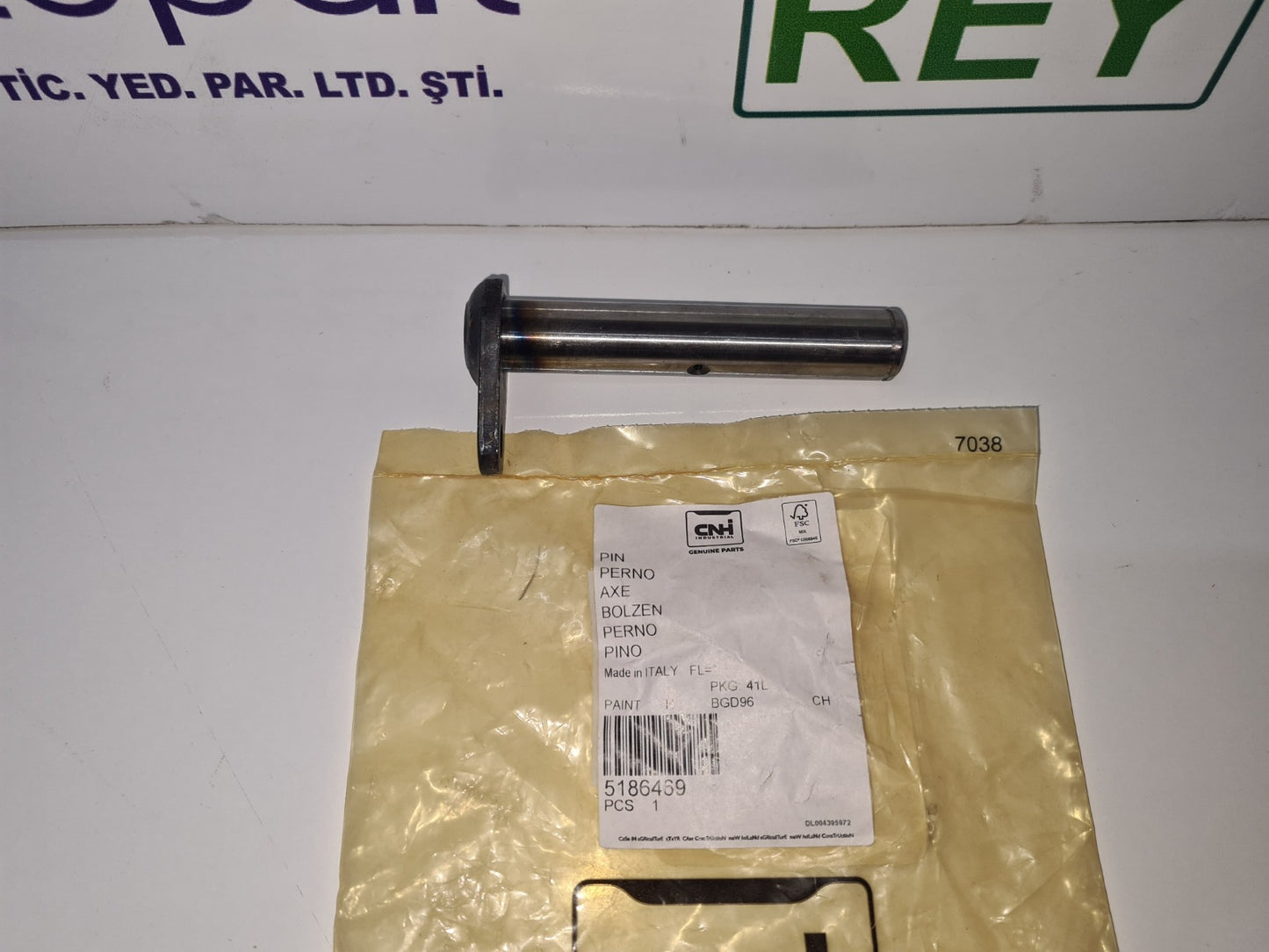 5186469 PIN Genuine and Fits New Holland Case CNH