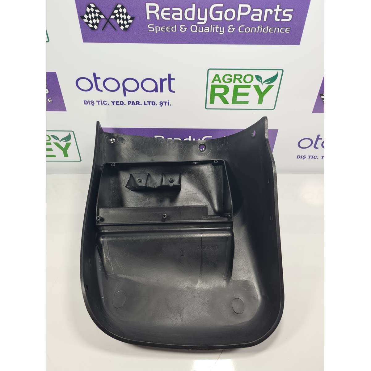 5188509 MUD FLAP GUARD DEFENSA CNH NEW HOLLAND CASE