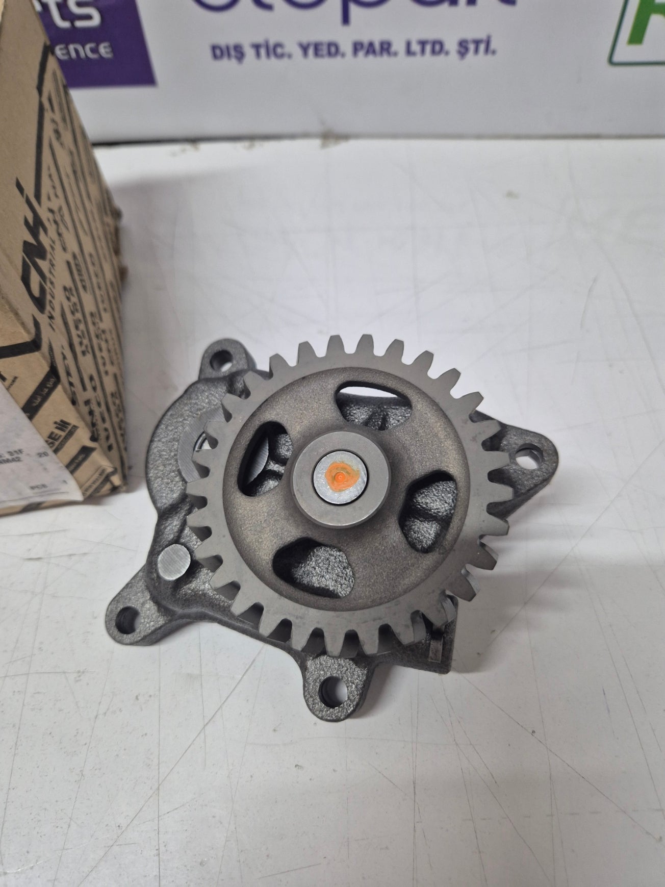 87379102 Engine Oil Pump Fit New Holland CNH