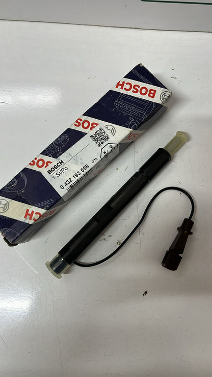 0432193558 Bosch Fuel Nozzle and Holder Assembly