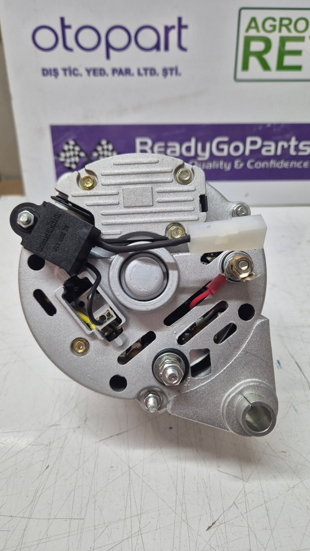 47306766 Alternator Lucas Fits New Holland