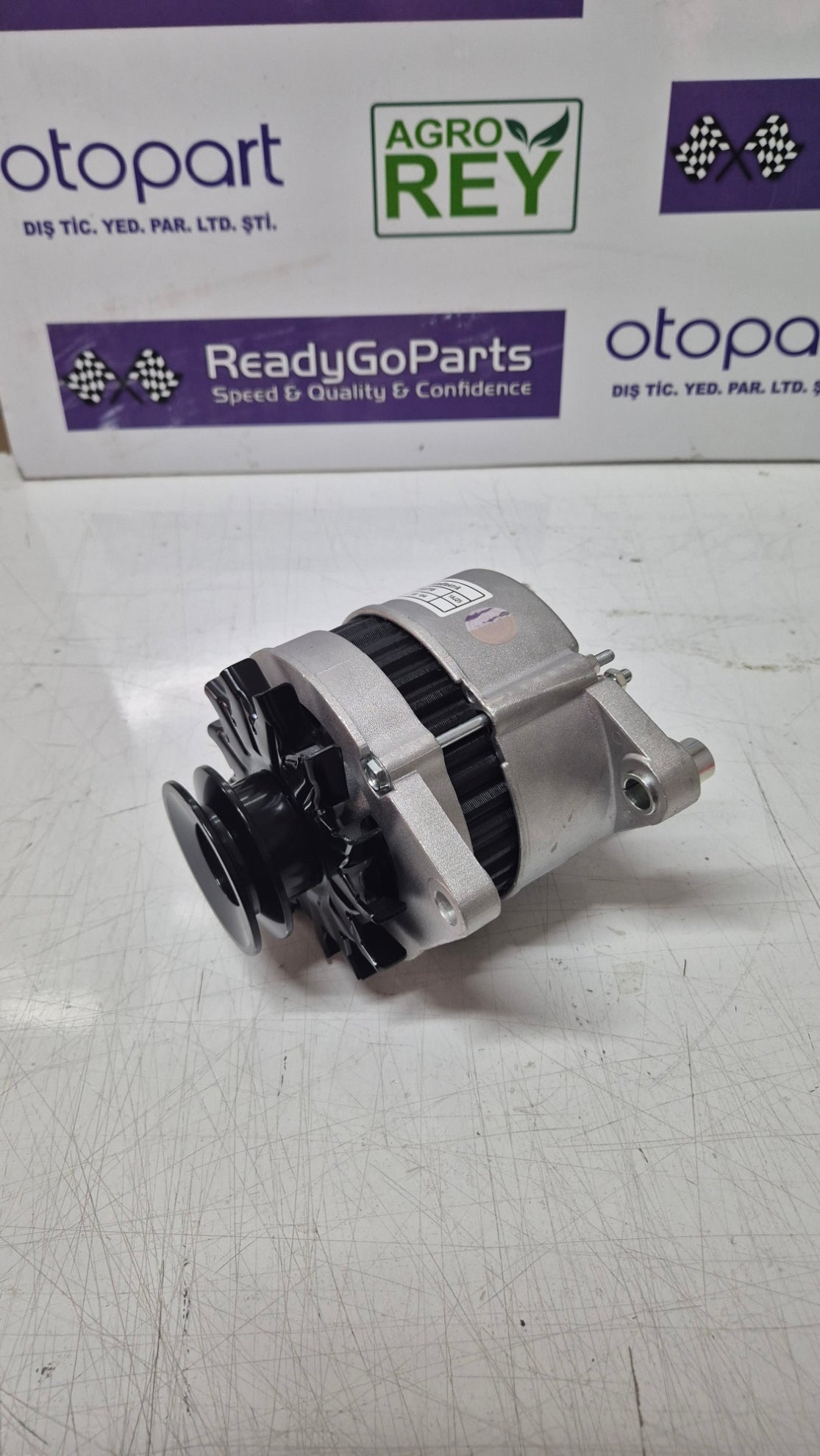47306766 Alternator Lucas Fits New Holland