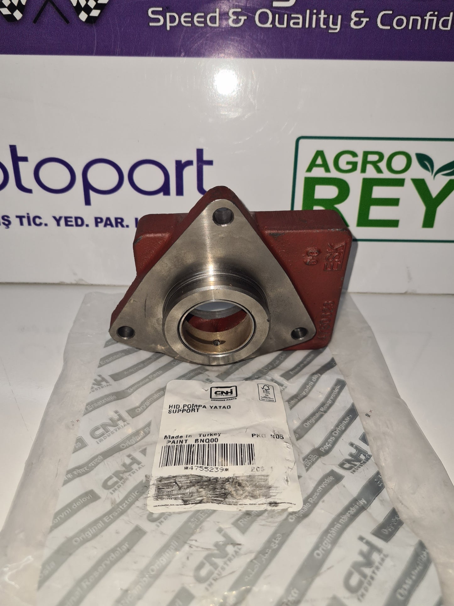 4755239 Support Fits New Holland Case CNH