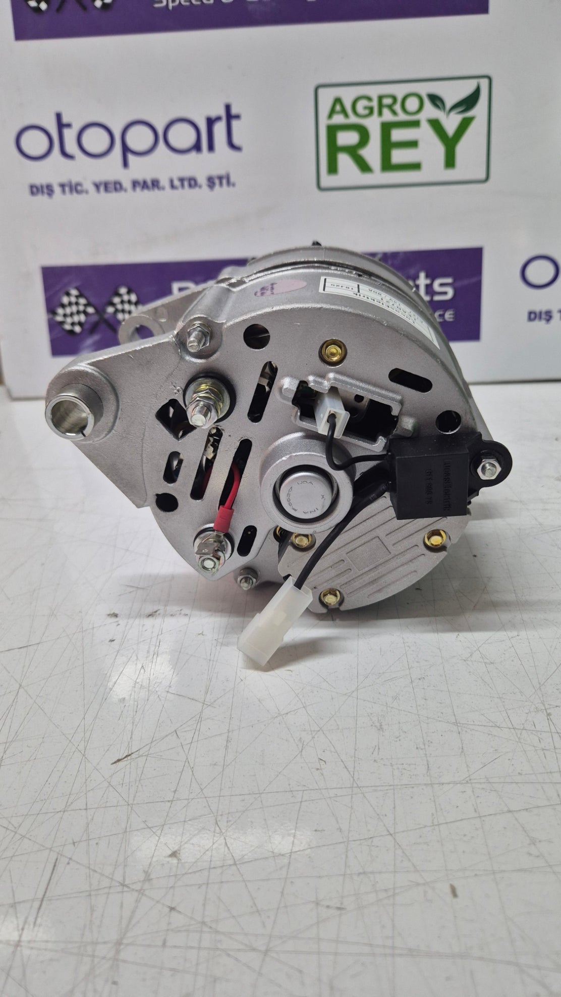 47609404 Alternator Lucas Fits New Holland